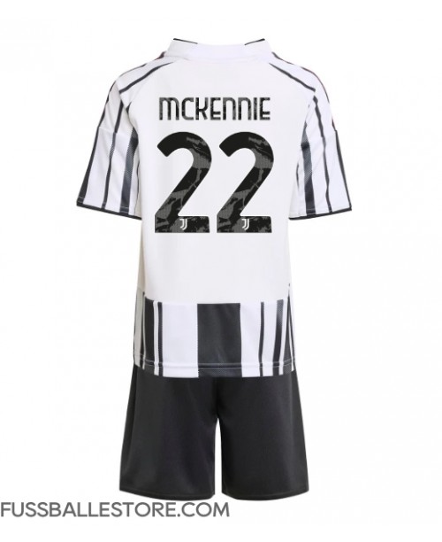 Günstige Juventus Weston McKennie #22 Heimtrikotsatz Kinder 2025-26 Kurzarm (+ Kurze Hosen) Günstige Juventus Weston McKennie #22 Heimtrikotsatz Kinder 2025-26 Kurzarm (+ Kurze Hosen)